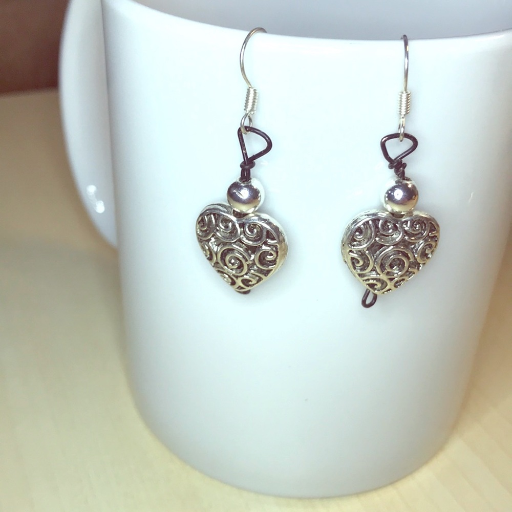 New Maricela swirl heart silver earrings 1 inch